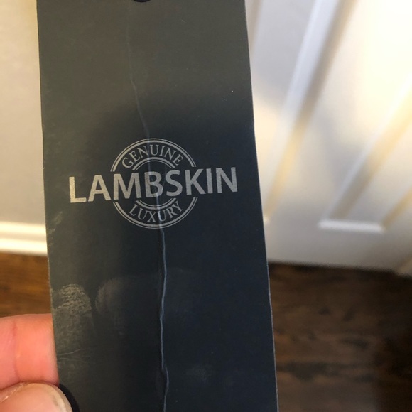 Roundtree and Yorke Lambskin Leather Jacket - Picture 6 of 8